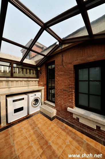 海派風(fēng)格陽光房