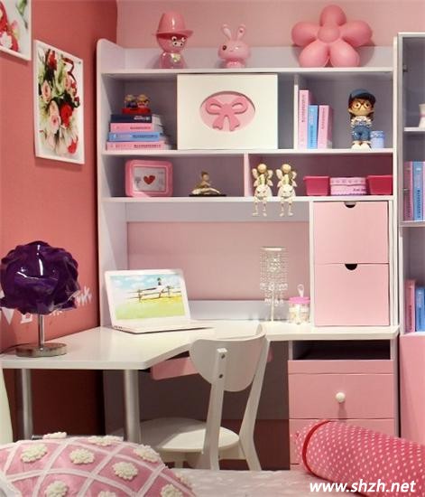 兒童房粉色轉角書桌