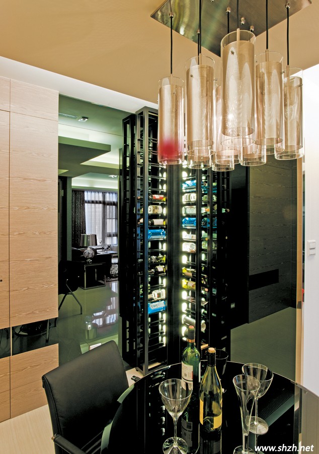 現(xiàn)代奢華風(fēng)餐廳