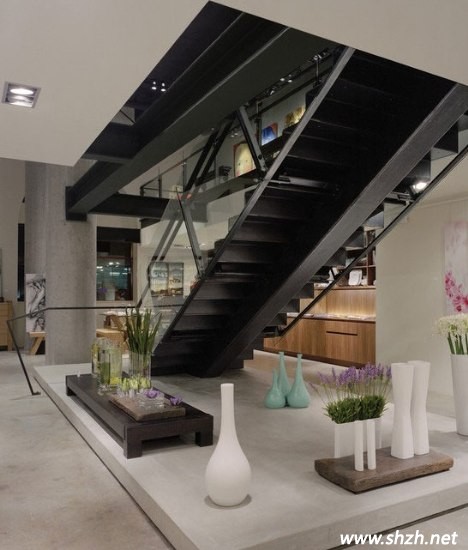 樓梯下的地臺設(shè)計