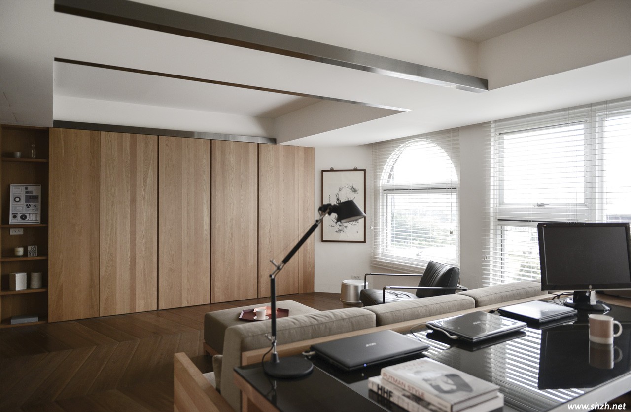 簡約沉穩(wěn)的書房